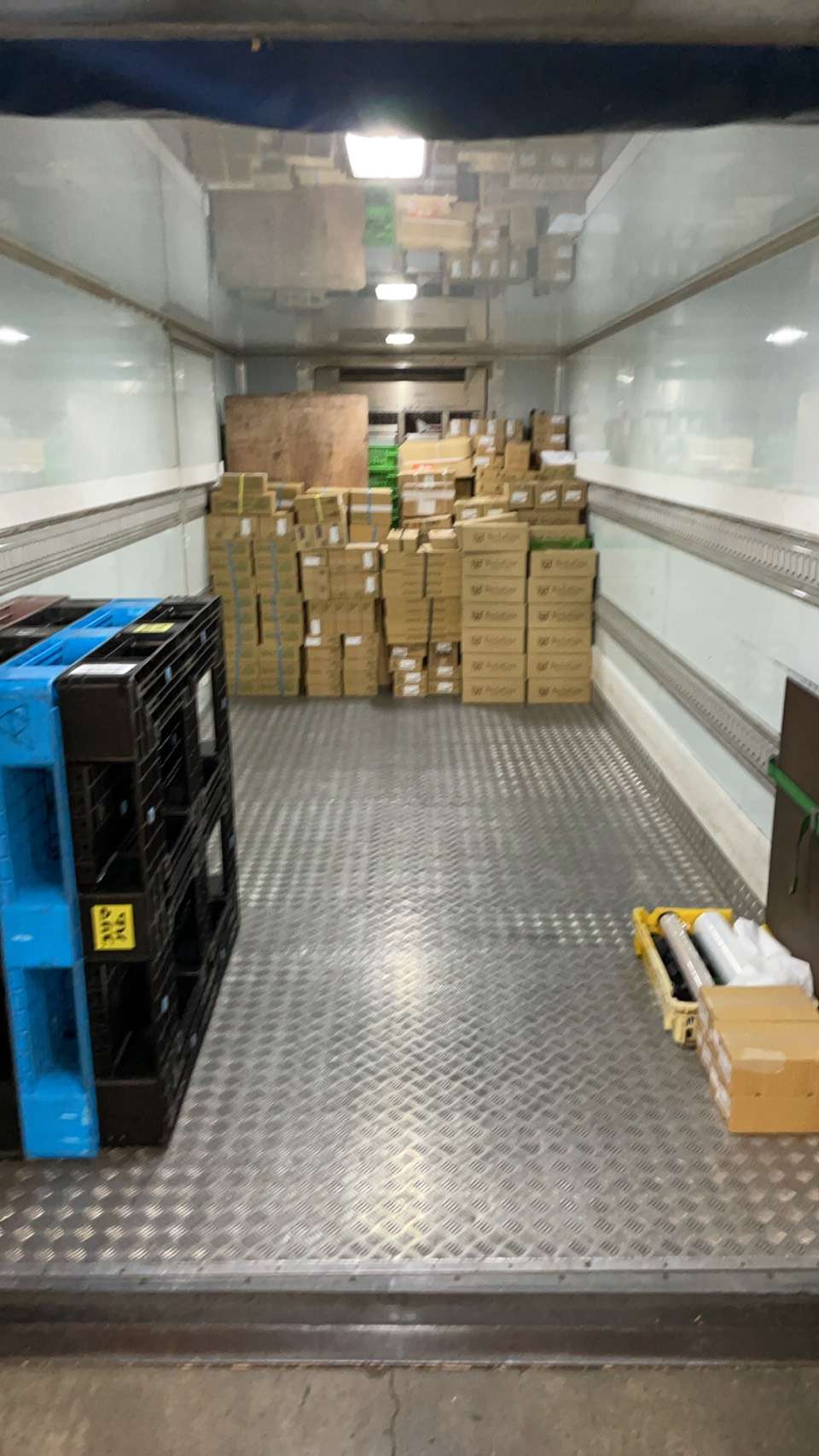 吹田市・寝屋川市・吹田市で正社員の求人募集、配達のお仕事です。